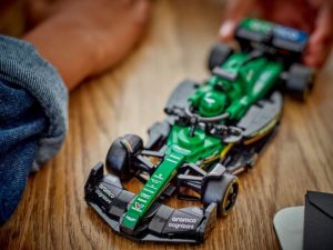 LEGO-Speed-Champions-77245-Bolid-F1-Aston-Martin-Aramco-AMR24-Numer-produktu-77245